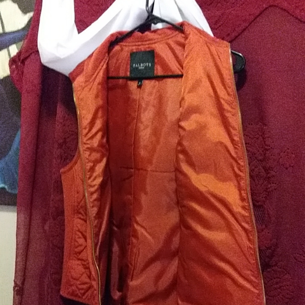 Vest/ Talbot - Picture 2 of 2